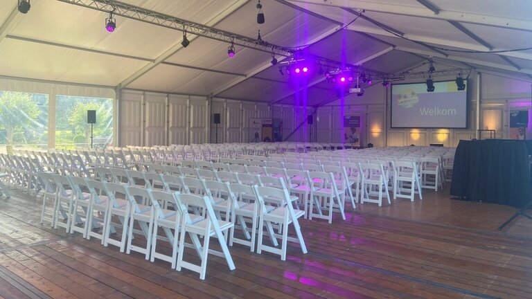 plenaire-tent-ingericht-2-.jpg